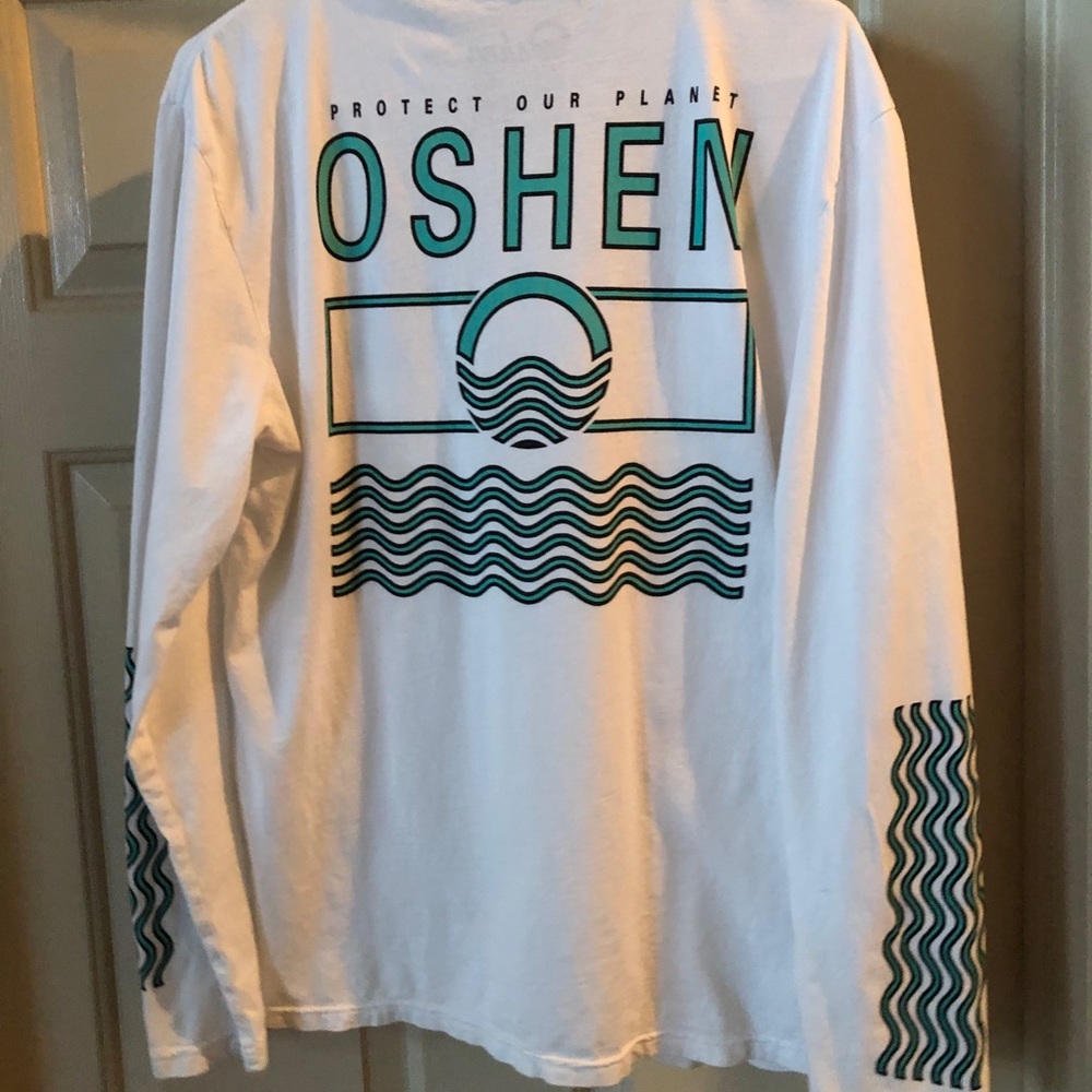 Men’s long sleeve shirt